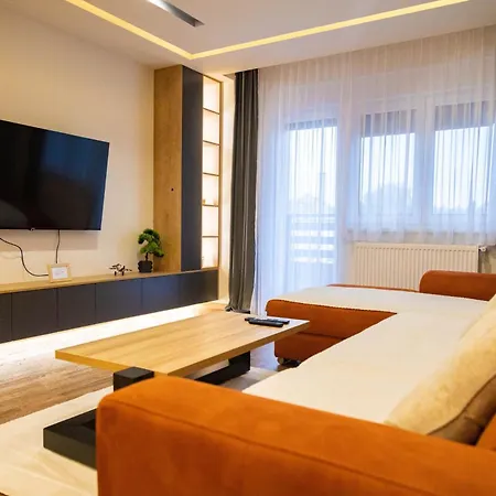 Liberte * Σόμπορ