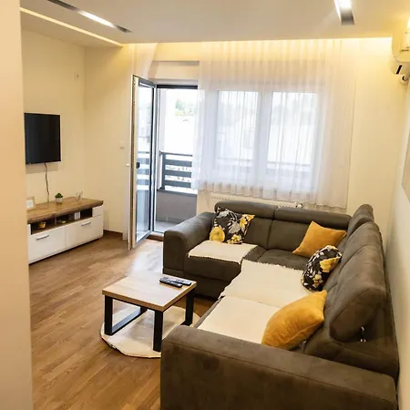 Liberte * Σόμπορ